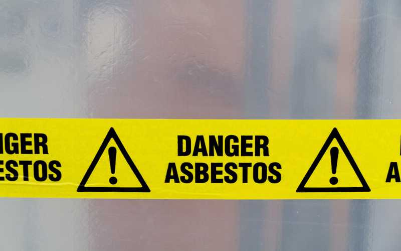 Asbestos danger sign